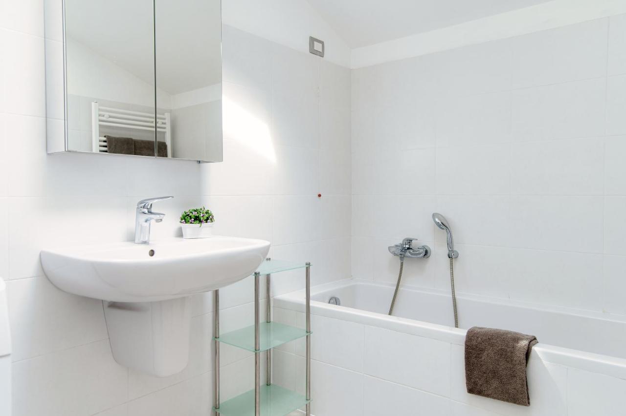 Ferienwohnung Grape Attic 72 - The House Of Travelers Como Exterior foto
